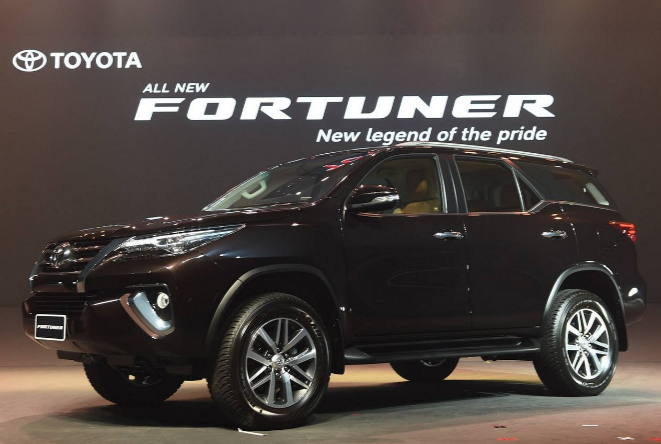 Toyota Fortuner 2016 vừa xuất hiện tại Hà Nội