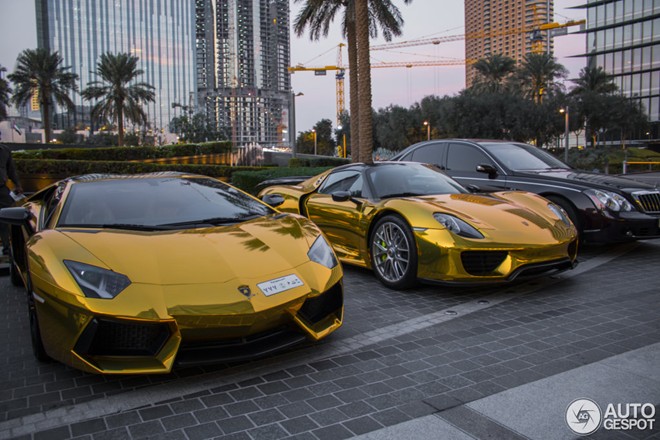 Hơn 2.000 xe sang bị vứt bỏ mỗi năm ở Dubai