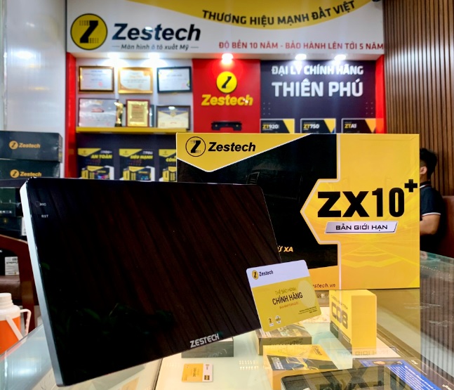 ZX10 bản giới hạn đã có tại Thiên Phú Auto