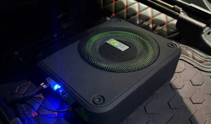 Loa sub điện gầm ghế QDJ – DJ8 lắp xe