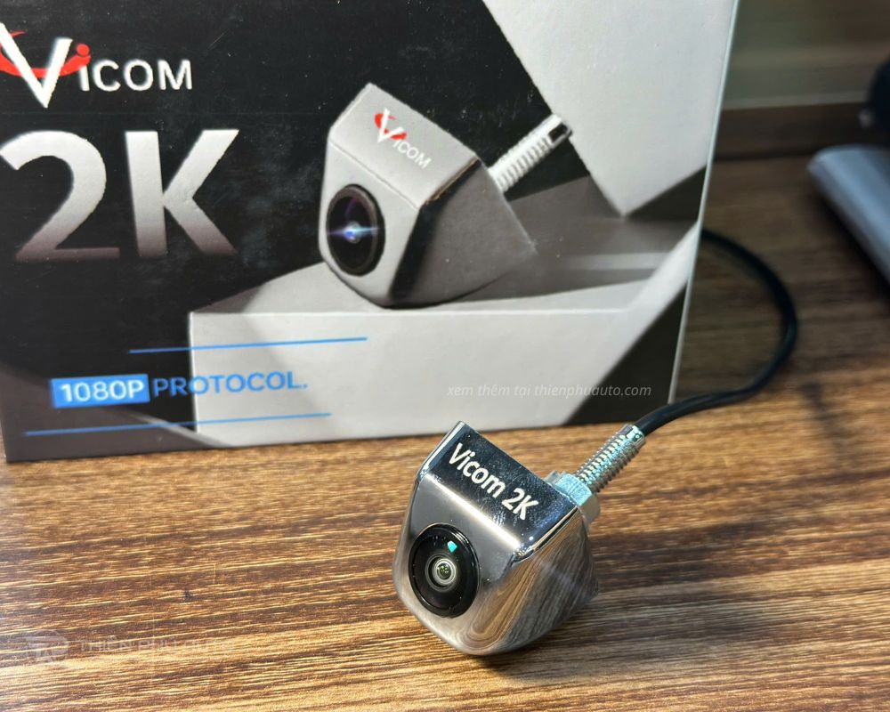 ảnh thực tế 4 Camera lùi ô tô Vicom 2K