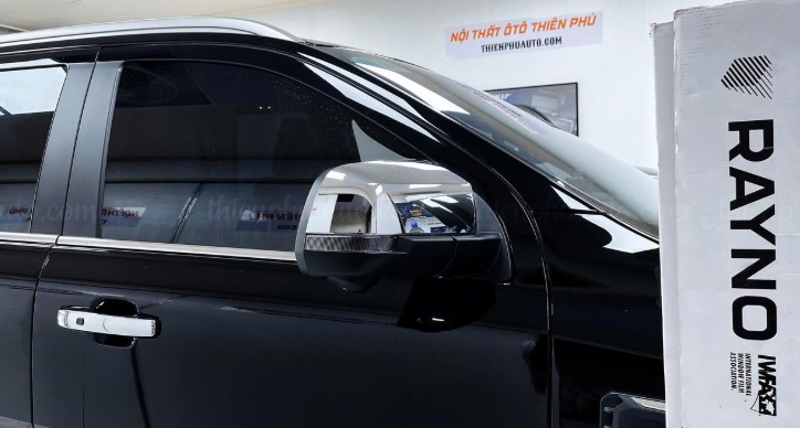 Vì sao bác chủ xe Ford Everest  chọn dán phim cách nhiệt Rayno ?