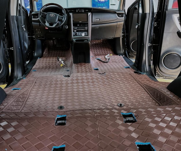 Xe Fortuner nâng cấp sàn 360°