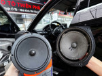 Xe Mercedes thay thế loa zin với Focal ISU 165