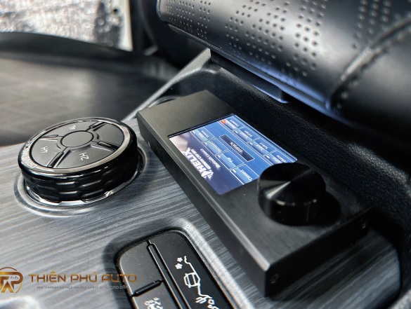 bộ căn chỉnh DSP trên xe