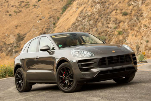 Porsche Macan - gánh nặng từ đàn anh