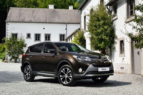 Toyota thêm động cơ dầu cho RAV4