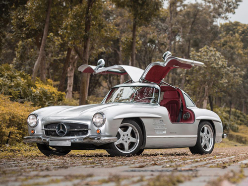 Mercedes 300SL - huyền thoại trở lại