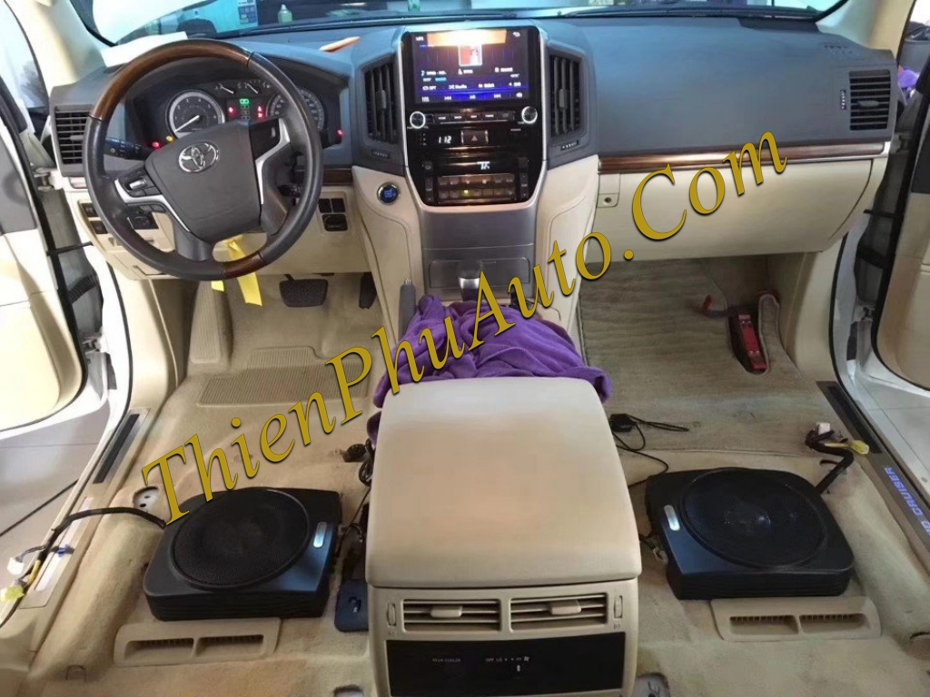 Loa siếu trầm đôi Subwood cho xe Landcruiser Toyota